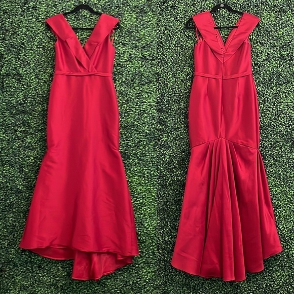 pamella by pamella roland
Crimson Shine Gown 6 - Picture 11 of 12